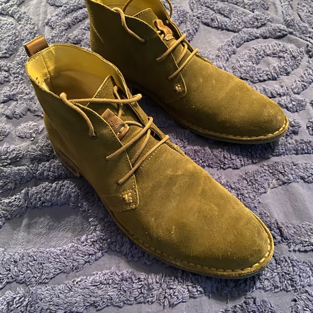 Bussola army green boots